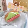 Pequeños regalos de fiesta empaquetados individualmente, lindos colgantes de peluche, muñecos de dibujos animados, muñecos para lanzar en bodas, recuerdos de fiesta y decoraciones colgantes