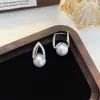 Pendientes Exquisitos de Perla Blanca y Circonita Coreanos para Mujer, Modernos, Ligeros, Lujosos, Simples, Compactos y Versátiles