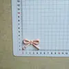 Estilo Coreano 5cm Accesorios de Lazo de Puntos Huecos Hechos a Mano DIY Pegamento de Crema Pinza para el Cabello de Niña Zuecos Bolsa Sombrero