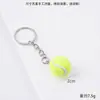 Juguete de tenis de simulación de 2 cm de diámetro, llavero conmemorativo para mochila, colgante, pendientes de mini tenis de moda