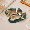 Sapatos infantis confortáveis e anti-atrito para meninas, para uso formal, apresentações e looks de feriado, sapatos de menina com laço e fechos de velcro
