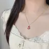 Novo colar de cabaça vermelha feminino leve luxo coração amor diamante corrente clavicular presente Dia dos Namorados fornecimento ao vivo transfronteiriço