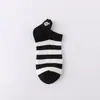 Calcetines de barco para mujer Verano calcetines de algodón bordado en el talón vaca manchas de dibujos animados en blanco y negro calcetines bajos fabricantes al por mayor