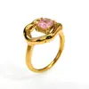 Anillo Decorativo para Mujer de Acero de Titanio Acero Inoxidable, Diseño Irregular Hueco Retro de Moda de Lujo de Nicho Incrustado con Circonita Rosa Cuadrada