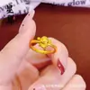 Loja de Ouro Mesmo Estilo Anel de Moeda Floral Banhado a Ouro Flor de Rosa para Mulheres, Anel de Flor Borboleta Doce Ajustável Atacado