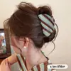 Presilha de cabelo flor de acetato simples e elegante para mulheres, novo modelo 2026, presilha para a parte de trás da cabeça, grampo para meio rabo de cavalo, presilha de tubarão
