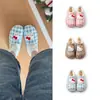 Zapatillas de algodón auténticas Sanrio Hello Kitty otoño e invierno 2026 nuevas para interior de dibujos animados lindas impermeables