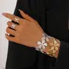 Pulsera Abierta de Metal con Patrón de Flor de Dos Piezas Europea y Americana Transfronteriza Simple Nicho Elegante de Gama Alta para Mujer
