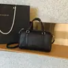 Bolso Boston Elegante Transfronterizo Modelo Nuevo 2025 Bolso Sencillo de Nicho para Mujer Bolso de Hombro Cruzado de Moda para Viajes