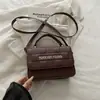 Patrón a cuadros retro estilo Ins con letras en relieve, bolso de mano cuadrado pequeño para mujer, nueva colección otoño/invierno, versátil y disponible en varios colores, se puede llevar como bolso de hombro o bolso cruzado