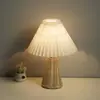 Luminária de mesa plissada nórdica com toque de luxo, luminária de cabeceira para quarto, luz noturna ambiente em formato de guarda-chuva para casa de hóspedes, presente para dormir