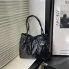 Bolsa de Ombro Tote Bolsa de Mão Estilo Ocidental Plissada Bordado com Fio Textura de Coração de Menina Laço Grande Capacidade Transfronteiriça 2025