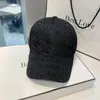 Boné de Baseball Feminino Tendência Estilo Coreano com Pedrarias Letra Moda Versátil Verão Respirável Proteção Solar Boné de Baseball