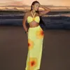 Bikini sexy de Amazon bikini de vacaciones europeo y americano ajustado top de tubo con cuello halter estampado falda larga traje de baño de tres piezas