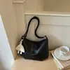 2026 Outono Inicial Novo Design de Nicho Simples Moda Bolsa de Axila Cor Sólida Tendência Estilosa Comute Bolsa de Ombro Único