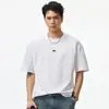 Ropa de Hombre Xintang Verano 2026 Nuevo Bordado de Letras Holgada Transpirable Patchwork Camiseta de Manga Corta para Hombre