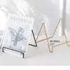 Prateleira de Armazenamento de Ferro Geométrica Criativa Simples Display de Mesa Multifuncional Organizador de Armazenamento para Celular, Livros e Jornais