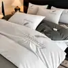 Conjunto de Roupa de Cama de Veludo de Leite Quatro Peças Inverno Veludo Coral Espessado Folha de Cama Outono e Inverno Capa de Edredom Saia de Cama Conjunto de Três Peças Roupa de Cama