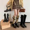 Botas Plus Size Femininas Botas Longas 2026 Outono Novo Bico Redondo Salto Médio Salto Grosso Feminino Botas Femininas Botas Altas Estilo Britânico Botas de Equitação