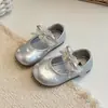 Sapatos de Couro para Meninas 2026 Primavera/Outono Novos Sapatos de Princesa Estilo Coreano Sapatos de Solado Único com Laço Moda Feminina Versátil Sapatos de Couro Mais Vendidos