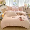 Juego de Cama de Chenilla Bordada de Invierno Leche Terciopelo Cuatro Piezas Caliente por Ambos Lados Más Terciopelo Funda Nórdica de Coral Franela Sábana