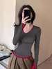 Camiseta de Manga Larga Gris Estilo Coreano con Cuello en V, Falso Dos Piezas, Hombro Normal para Mujer, Otoño e Invierno, Petite, Corte Ajustado, Prenda Base