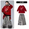 Roupas Infantis Hip-Hop Moda Street Dance Infantil Tendência Roupa de Performance para Meninos Terno Vermelho com Chamas Hip-Hop Meninos Roupa de Performance Legal e Estilosa