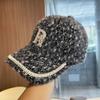 Gorra de béisbol con letra de strass para mujer, sombrero cálido de felpa para otoño e invierno, moda coreana, versátil, gorra con visera de piel de visón, ins