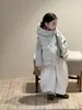 Ropa Infantil Coreana 26 Invierno Nuevo Estilo Chaleco de Algodón con Plumas para Niños Niñas Real de Dos Piezas Pequeño/Mediano Diseño con Capucha Sentido Exterior para Niños