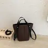 Bolso bandolera, estilo popular en línea, nuevo modelo 2026, bolso cesta abanico con patrón de lichi, bolso de mano versátil, bolso de hombro, bolso de axila