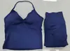 Conjunto esportivo de 2 peças sem costura para atividades ao ar livre com top push-up acolchoado de amarração no pescoço e shorts de ginástica plissados que levantam o bumbum para mulheres