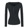 Camiseta de Manga Larga Patchwork con Escote en V de Encaje Falsa de Dos Piezas para Mujer 2026 Otoño Nueva Estilo Coreano Puro Deseo Ajustada Camisa Base Top