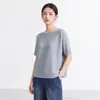 Camiseta de mujer Miyake, cuello redondo de alta gama, color liso, simple y versátil, corte holgado, adelgazante, top de meter con un aire elegante