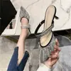 Pantuflas de Baotou para Mujer Verano Uso Exterior 2026 Nuevo Estilo de Hada Tacones Altos Versátiles Punta Fina Sandalias de Tacón Delgado con Pedrería