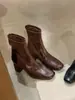 Versão em pele de ovelha~couro genuíno estilo francês bico quadrado emagrecedor versátil salto grosso botas de tornozelo de salto alto para mulheres, botas Martin retrô, botas de cano curto