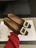 Sapatilhas de Salto Grosso com Fivela Quadrada de Strass 2024 Novas Sapatos de Salto Médio com Bico Quadrado e Decote Quadrado Sapatilhas Salto Alto Sapatos de Casamento Femininos Sapatos Náuticos