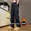 Calça de montanhismo impermeável com forro de fleece à prova de três elementos para homens, caminhada profissional, calça de trabalho funcional estilo americano, perna reta, calça de escalada para exterior, moderna