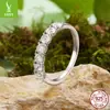 Nuevo anillo de la suerte de moissanita en plata de ley s925 de Yinziyun, anillo de lujo brillante de cuatro garras del fabricante transfronterizo