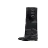Nova Temporada Botas de Cavaleiro Femininas com Aumento de Altura Retro Bico Fino Fivela Emagrecedoras Largas para Mulheres Baixas