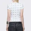 Camiseta de mujer de manga corta con decoración metálica, nuevo modelo de primavera 2026, prenda exterior de nicho, camiseta básica ajustada para mujer, top interior
