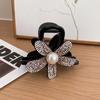 Horquilla con forma de flor de perla y diamante para mujer, con temperamento, con forma de disco para la parte posterior de la cabeza, pinza para el cabello con forma de tiburón, mediana, con tasa de interés 2024