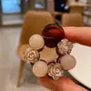Estilo Lujo Ligero Estilo Fragante Pequeño Pinza para Agarrar Camelia Perla 2025 Nuevo Pinza para el Cabello de Media Cola Parte Posterior de la Cabeza Menos Cabello Pinza de Tiburón