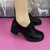 Zapatos de cuero estilo británico para mujer, mocasines de tacón grueso, suela gruesa, de una sola capa, con cordones, punta redonda y suela blanda, para madre, primavera 2025