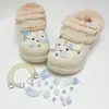 Zuecos forrados de algodón con accesorios decorativos, dijes para zapatos de planeta KT de diamante rosa, alta gama para DIY, ligeros y lujosos adornos de diamante en forma de corazón, y bonitas flores para zapatos para niñas