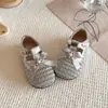 Zapatos de Princesa con Lazo para Niña Pequeña 2026 Primavera/Verano Nuevos Zapatos Mary Jane Versátiles Elegantes Calados Tejidos para Niños