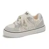 Sapatos brancos sola grossa sapatos femininos forrados com fleece tênis board feios fofos pão inverno nicho crianças estudantes B3808M