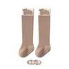 Calcetines altos para bebé, nuevos estilos de otoño/invierno, hechos de algodón de fibra larga, de ajuste holgado y cómodos, adecuados para usar en interiores, calcetines de bebé grado A