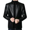 Jaqueta de couro Haining transfronteiriça para homens, novo estilo outono e inverno 2026, estilo pai, forrada com fleece, jaqueta espessa de pele de carneiro