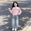 Conjunto de dos piezas para niña de principios de otoño, casual, juguetón, top azul marino con cuello de color contrastante, estilo coreano, dulce, lindo, con conejito, jeans