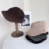Chapéu Equestre de Listras Contrastantes com Textura de Alto Padrão para Mulheres Outono e Inverno Boné com Aba Mistura de Lã Chapéu Tricotado Retro para Frente